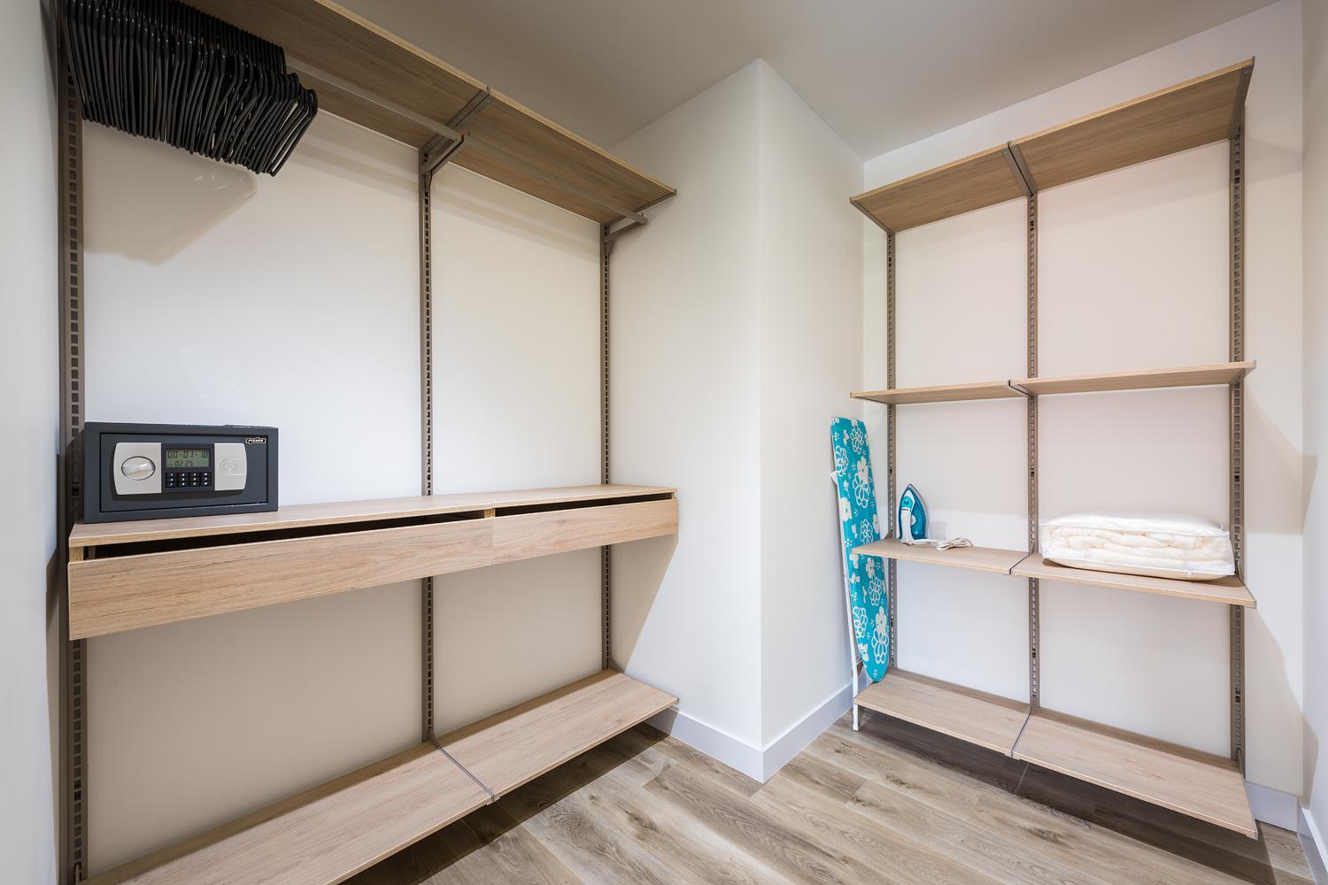Go Living And Suites - Jalo Rent Медельин Номер фото